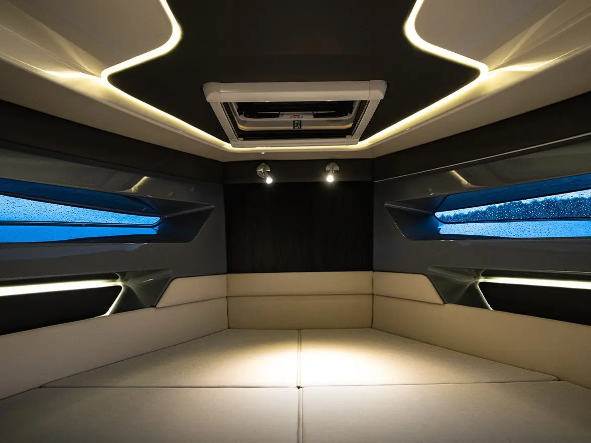 25, Interior image