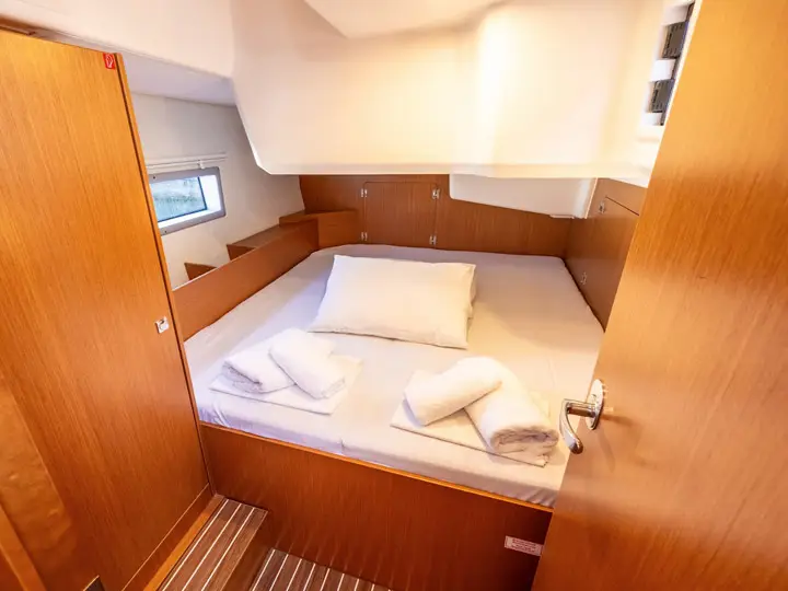 Lydia, Starboard Aft Cabin