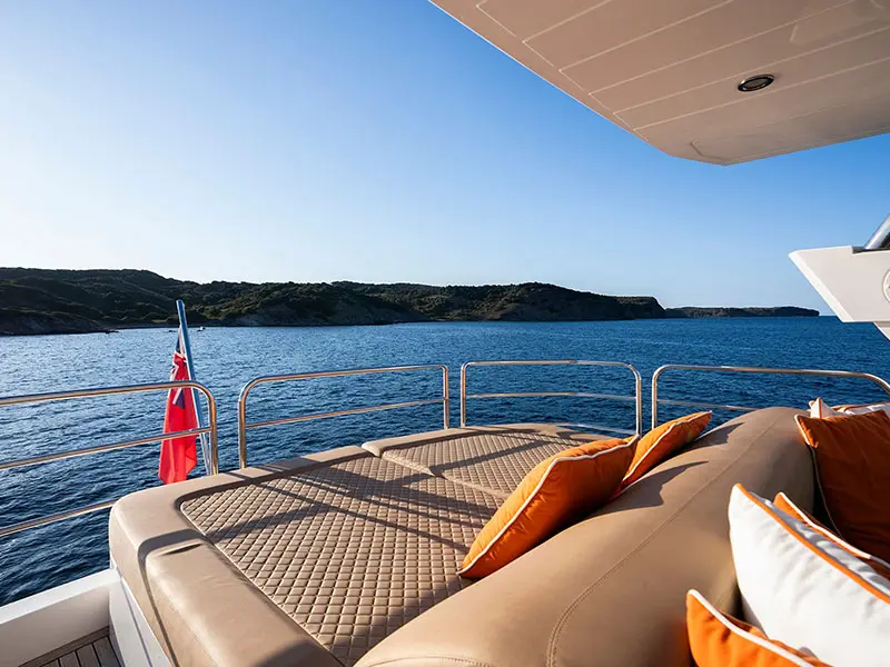 Goldeneye, Sunseeker Manhattan 73