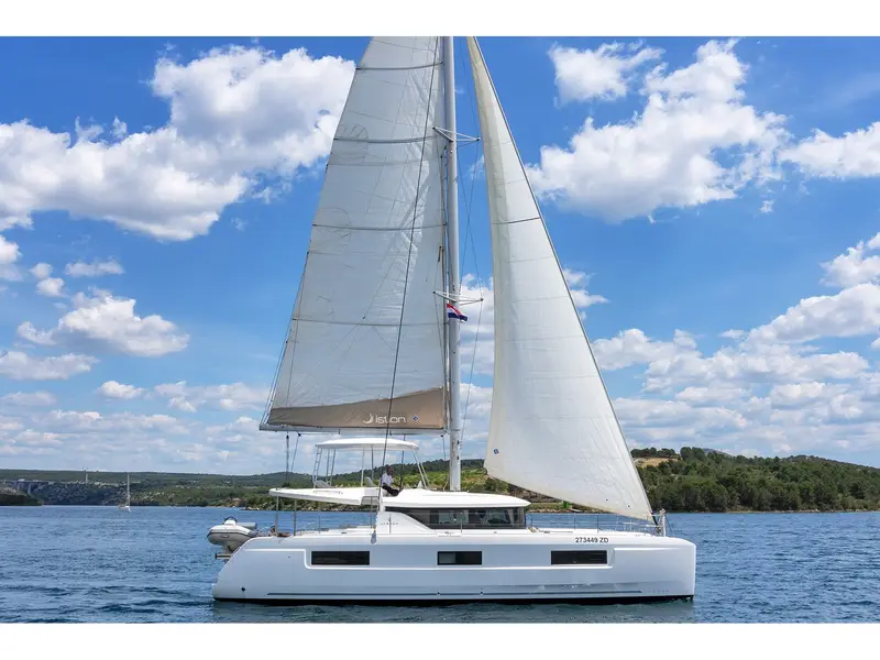 White Pearl, Lagoon 46
