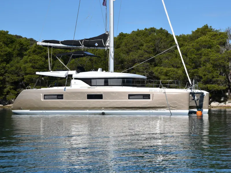 NOTORIOUS, Lagoon 46
