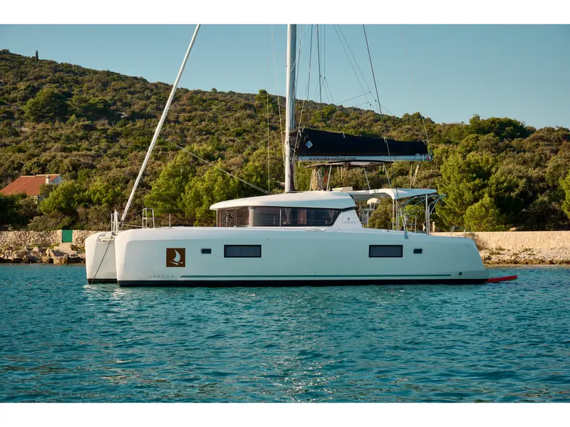 ARIELLE, Lagoon 42