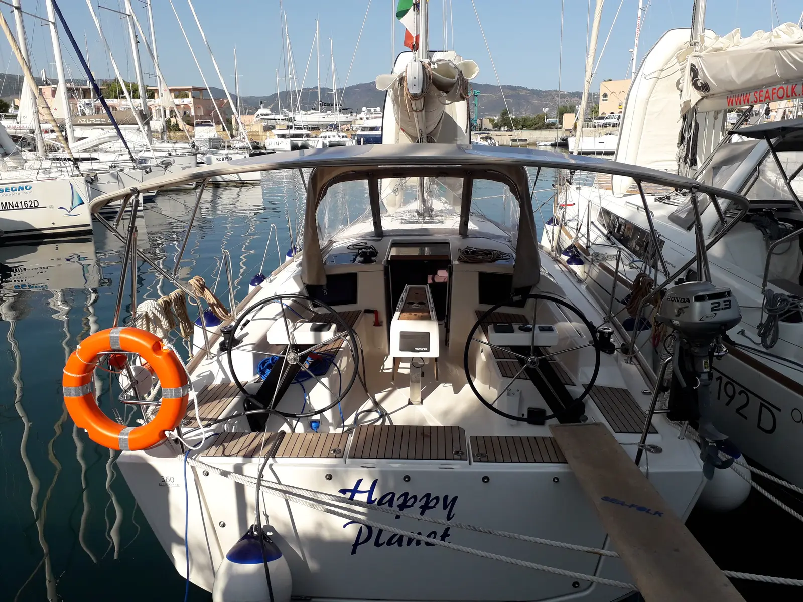 Happy Planet, Dufour 360 Grand Large