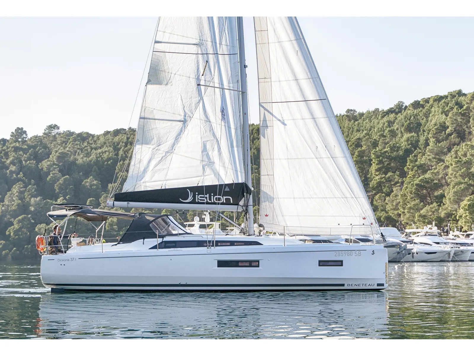 First Dream, Oceanis 37.1