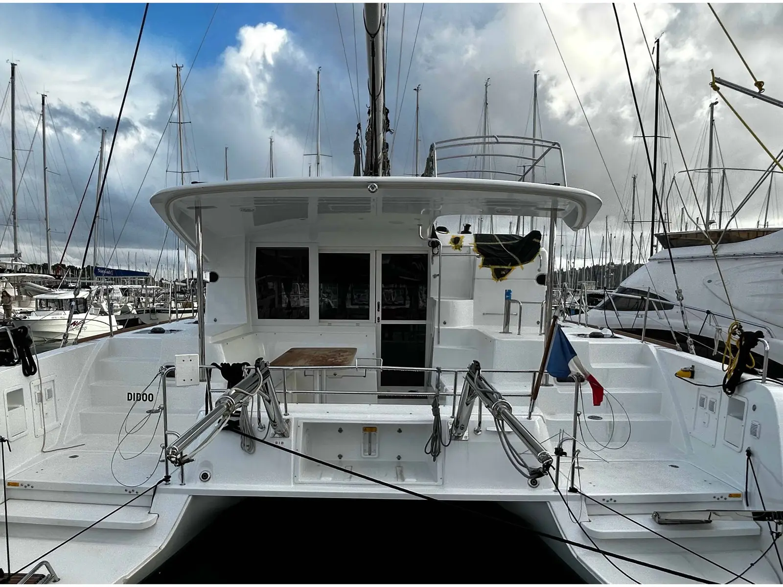 Didoo, Main image