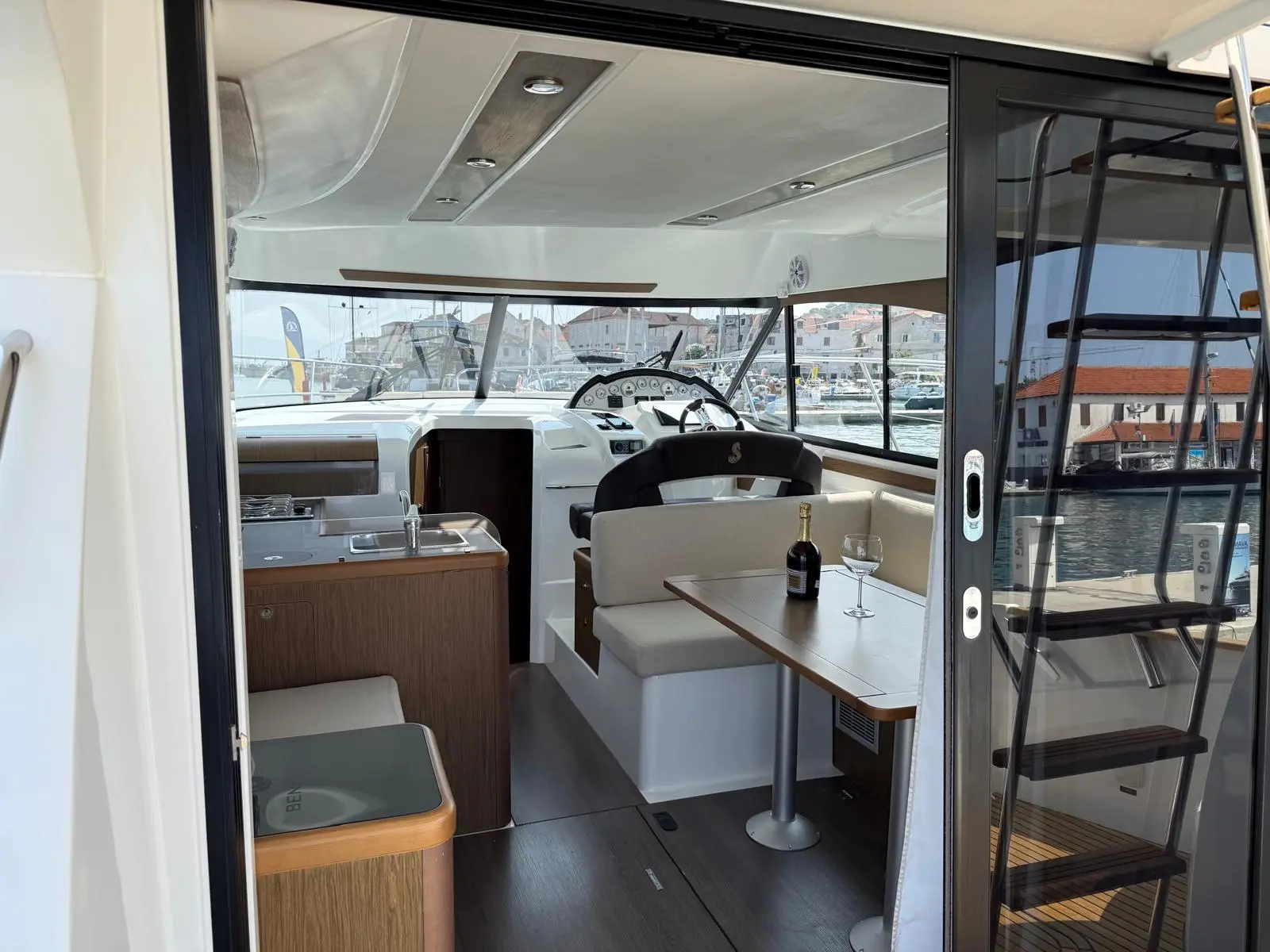 Antares 36, Foto 10