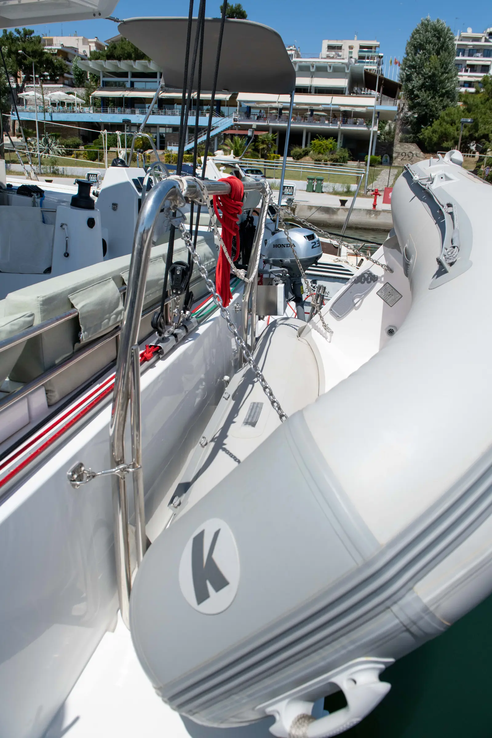 Ela Thalassa III, Foto 7