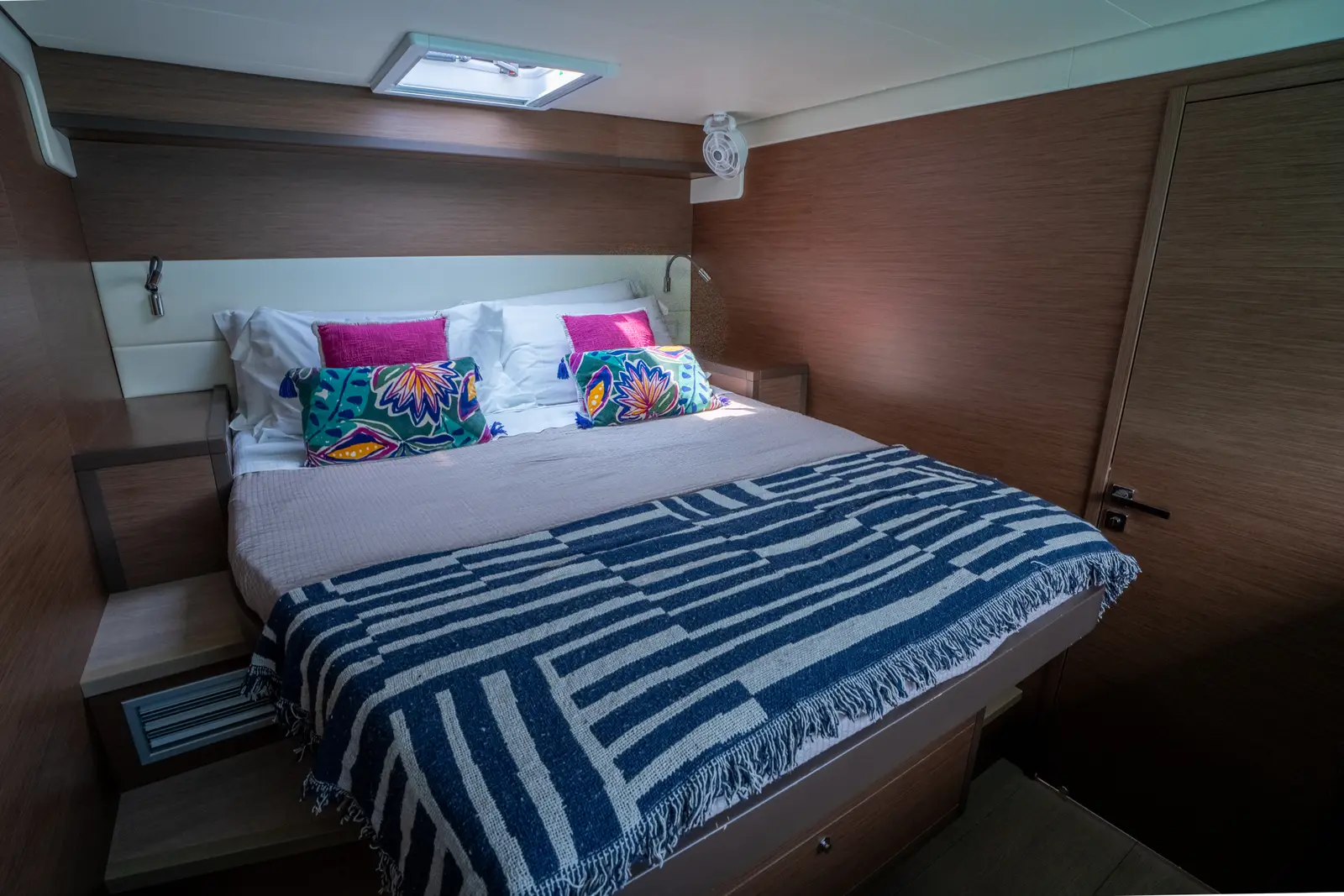 SAILUXE - Fichissimo, Cabin
