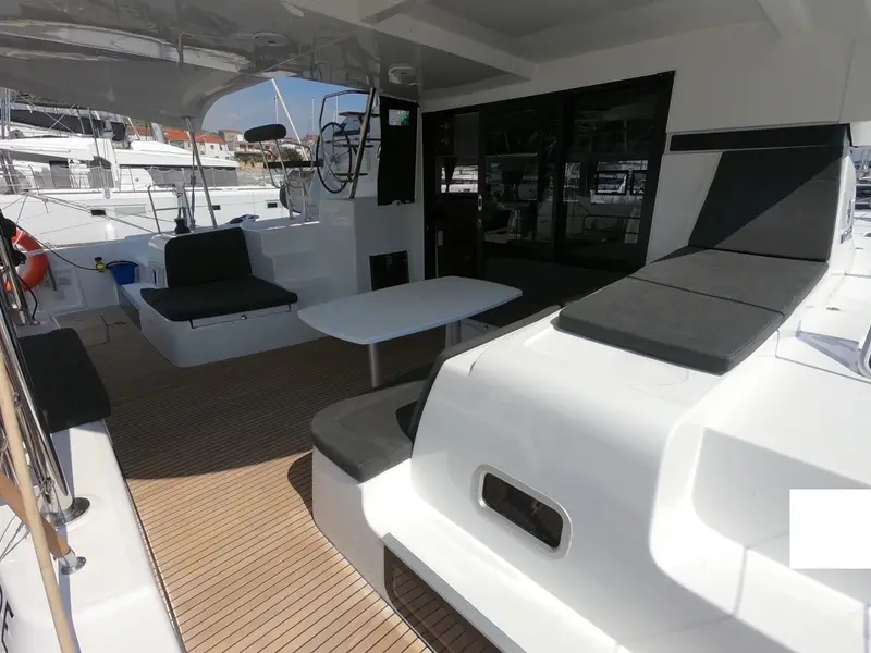 Wind Desire, Lagoon 42