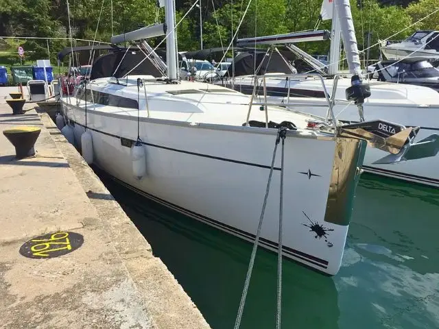 Renee, Main image