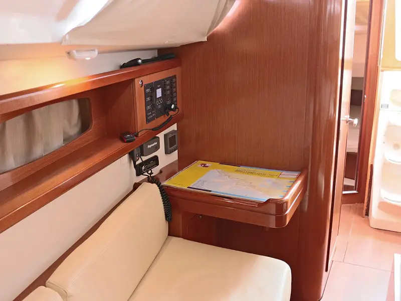 BEBA, Interior images