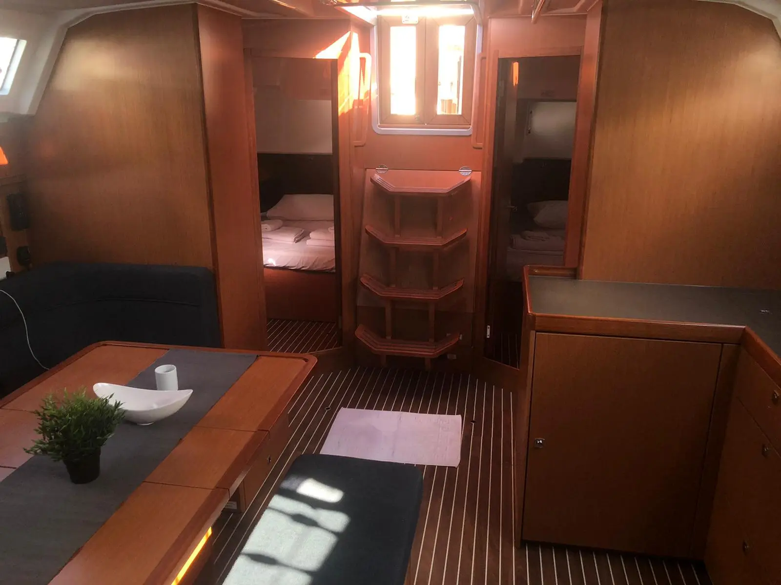 Batukaan, Interior image