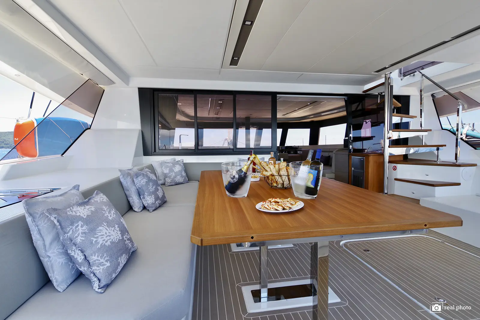 Maurice - Luxury Catamaran, A/C, Generator, Water maker, Foto 19
