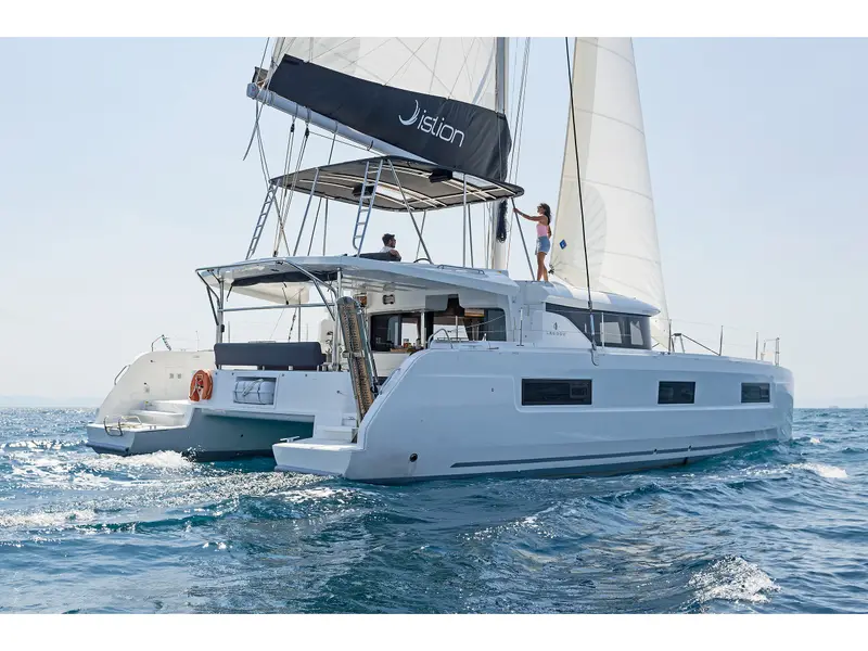 Emmelia, Lagoon 46