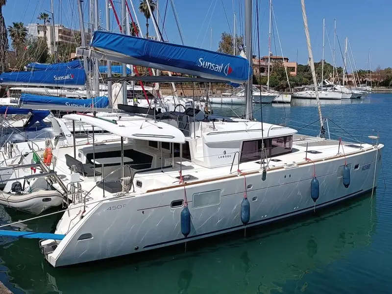 Sunsail Lagoon 450F Classic, Lagoon 450 Fly