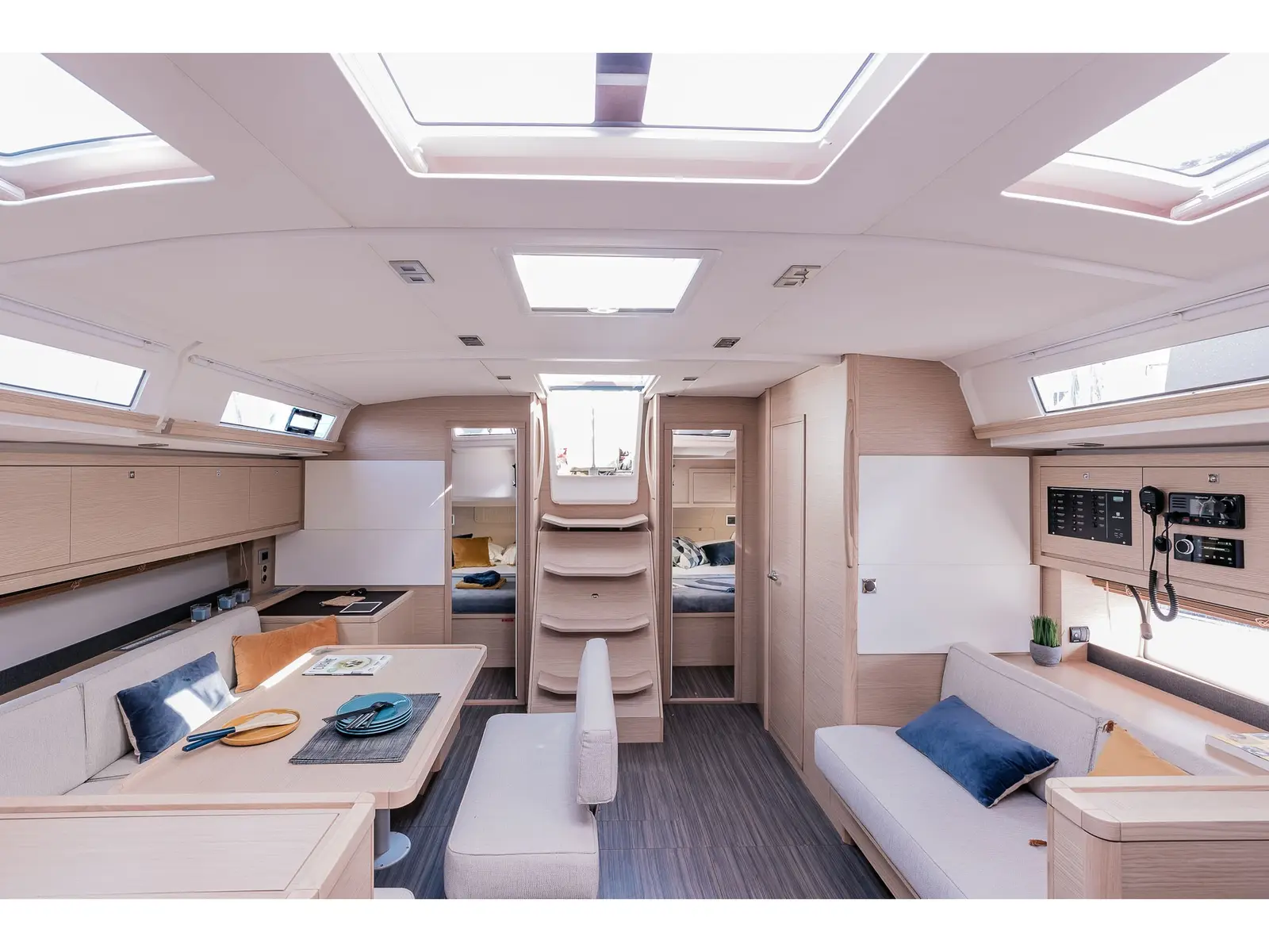 SHE, Interior image