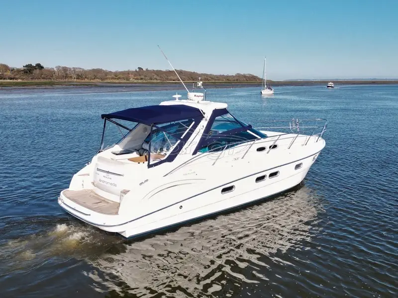ELAINE, Sealine S38