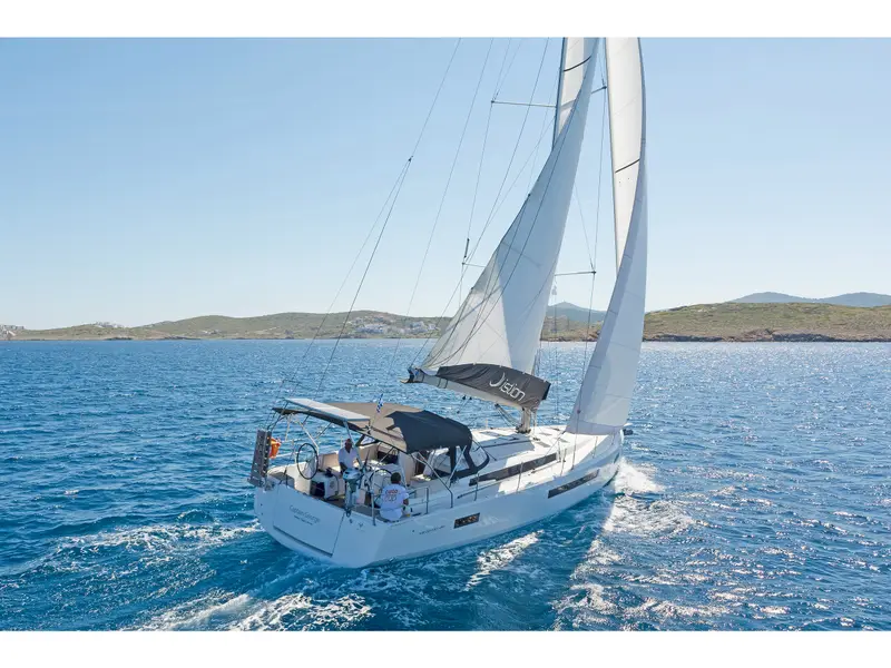 Captain George, Sun Odyssey 490