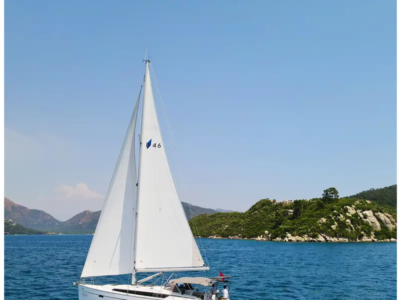 Classy, Bavaria Cruiser 46