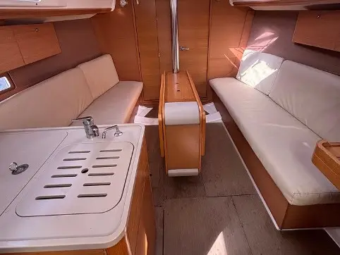 Expensive Toy, Interior image