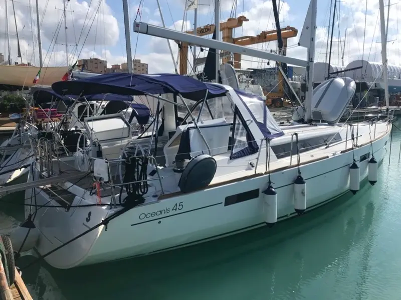 Alphard, Oceanis 45