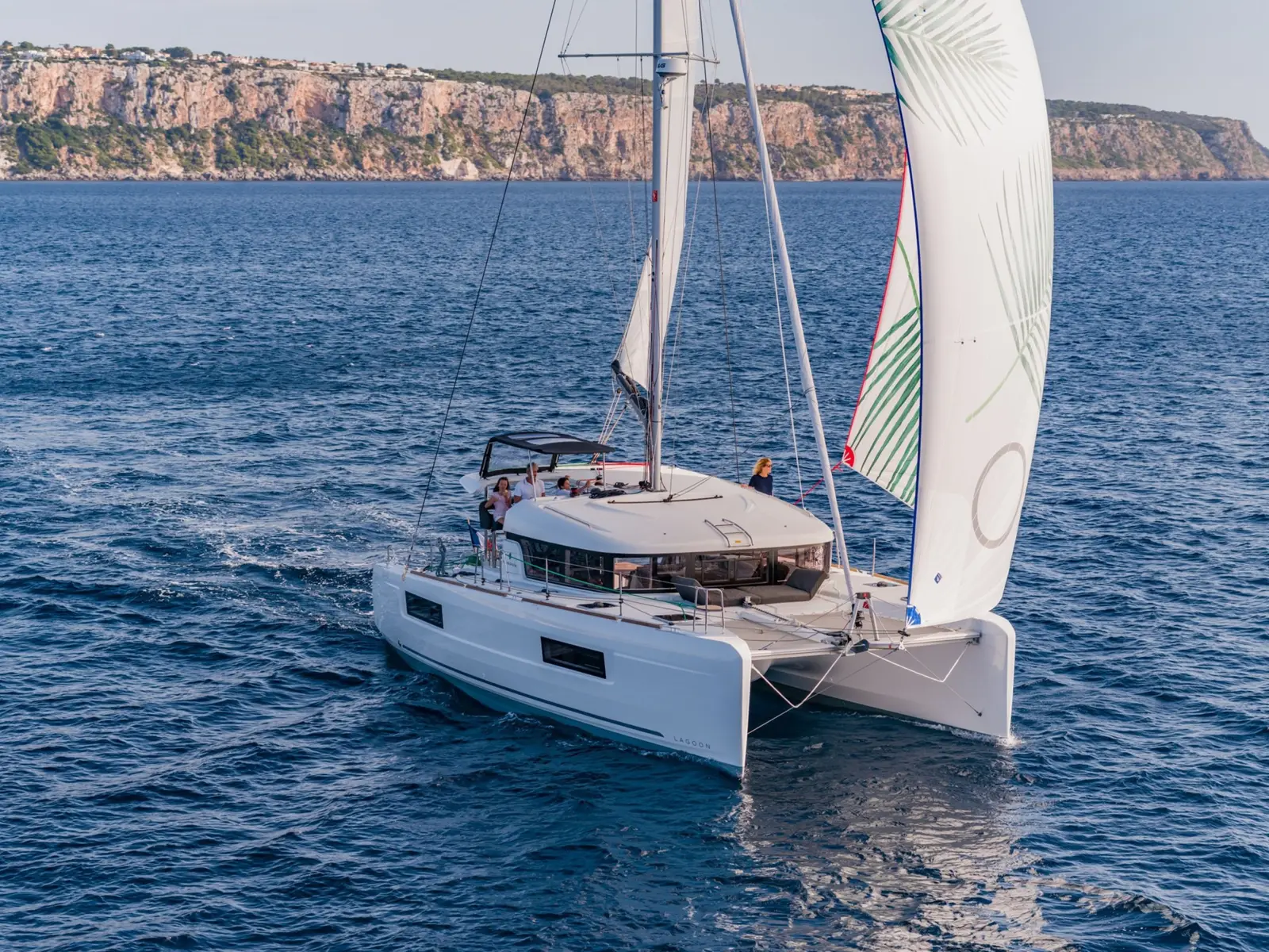 Esmee, Main image