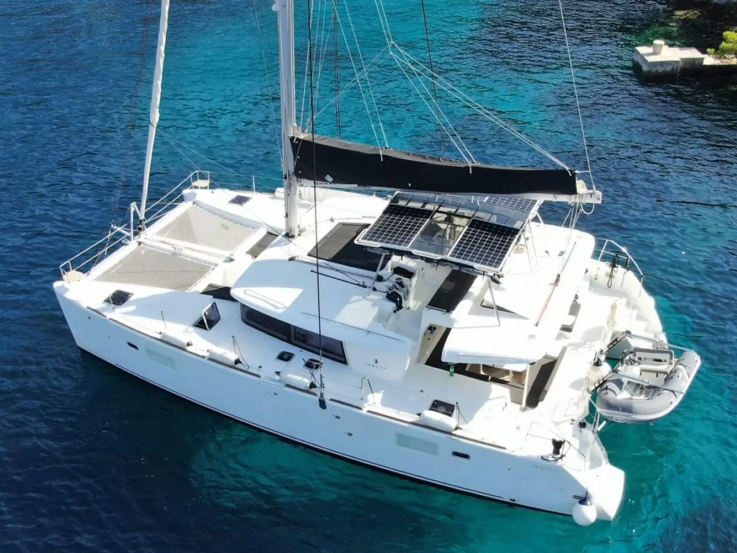CARMELA, Main image