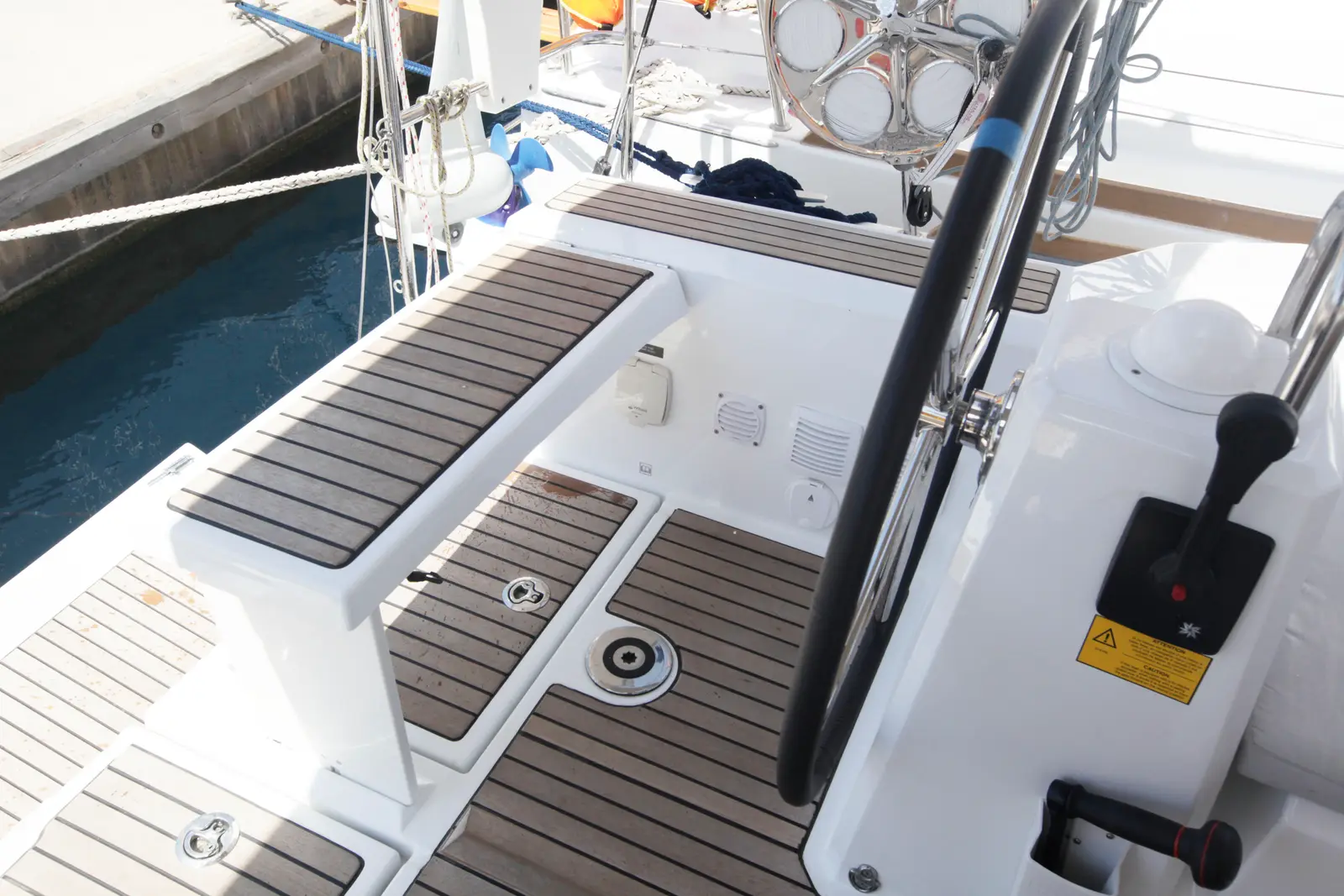 Missy, Helmsman Seat