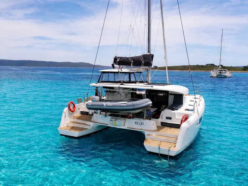 ICE CAT, Lagoon 42