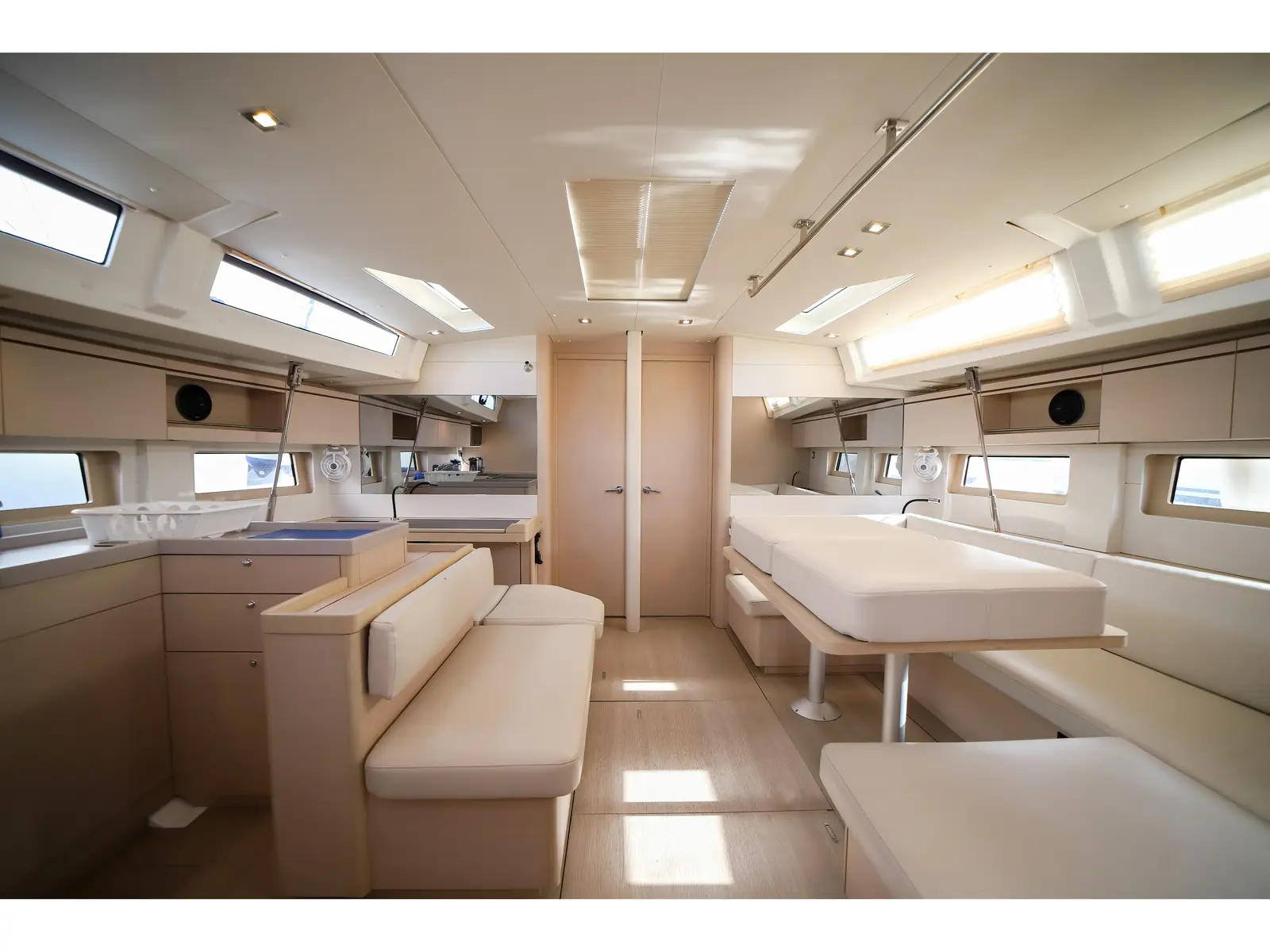 Zagara - Comfort Line, Interior image