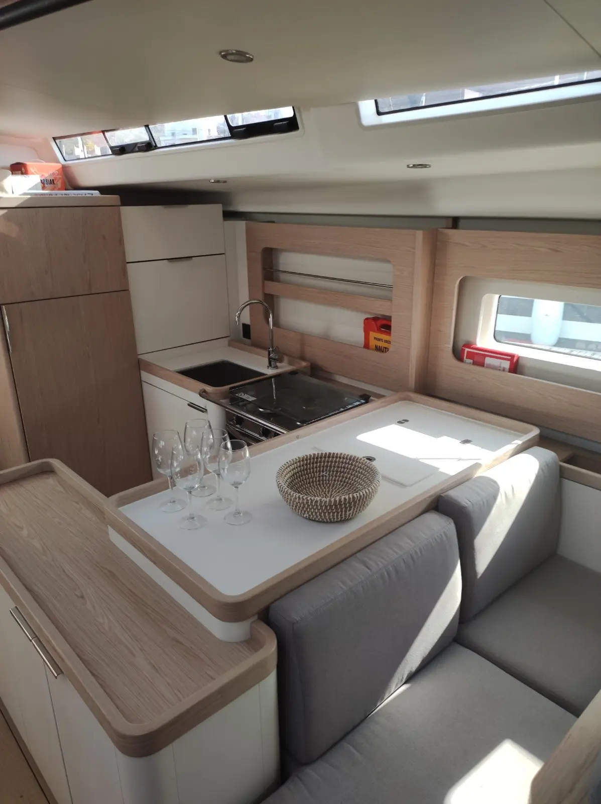 Extra Mile, Foto 37