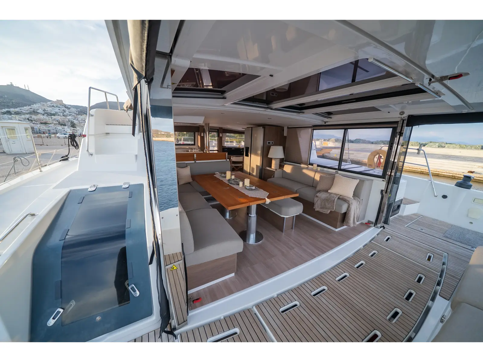 Second Wind - Skippered, Main image