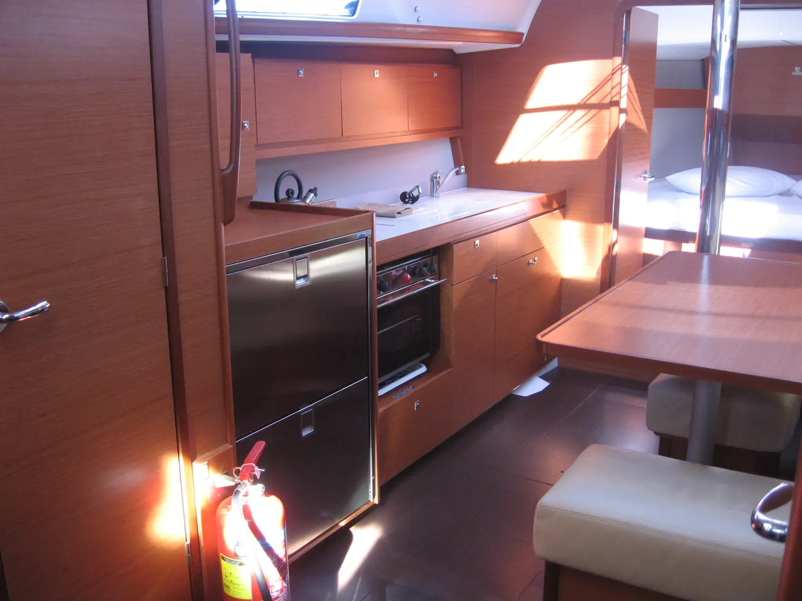 Delta, Foto 7