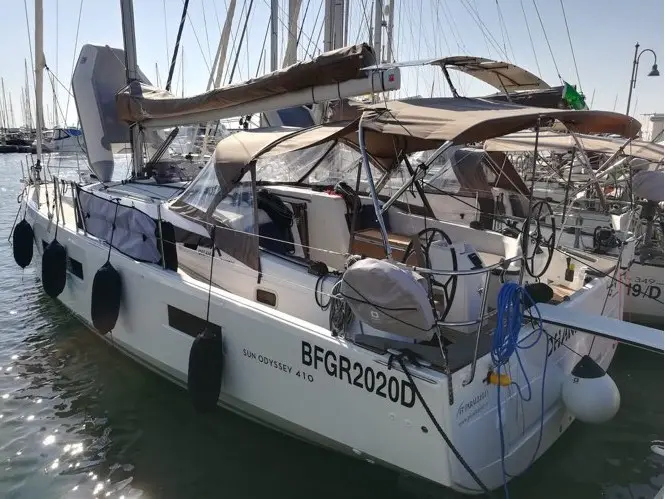 Ohana, Sun Odyssey 410