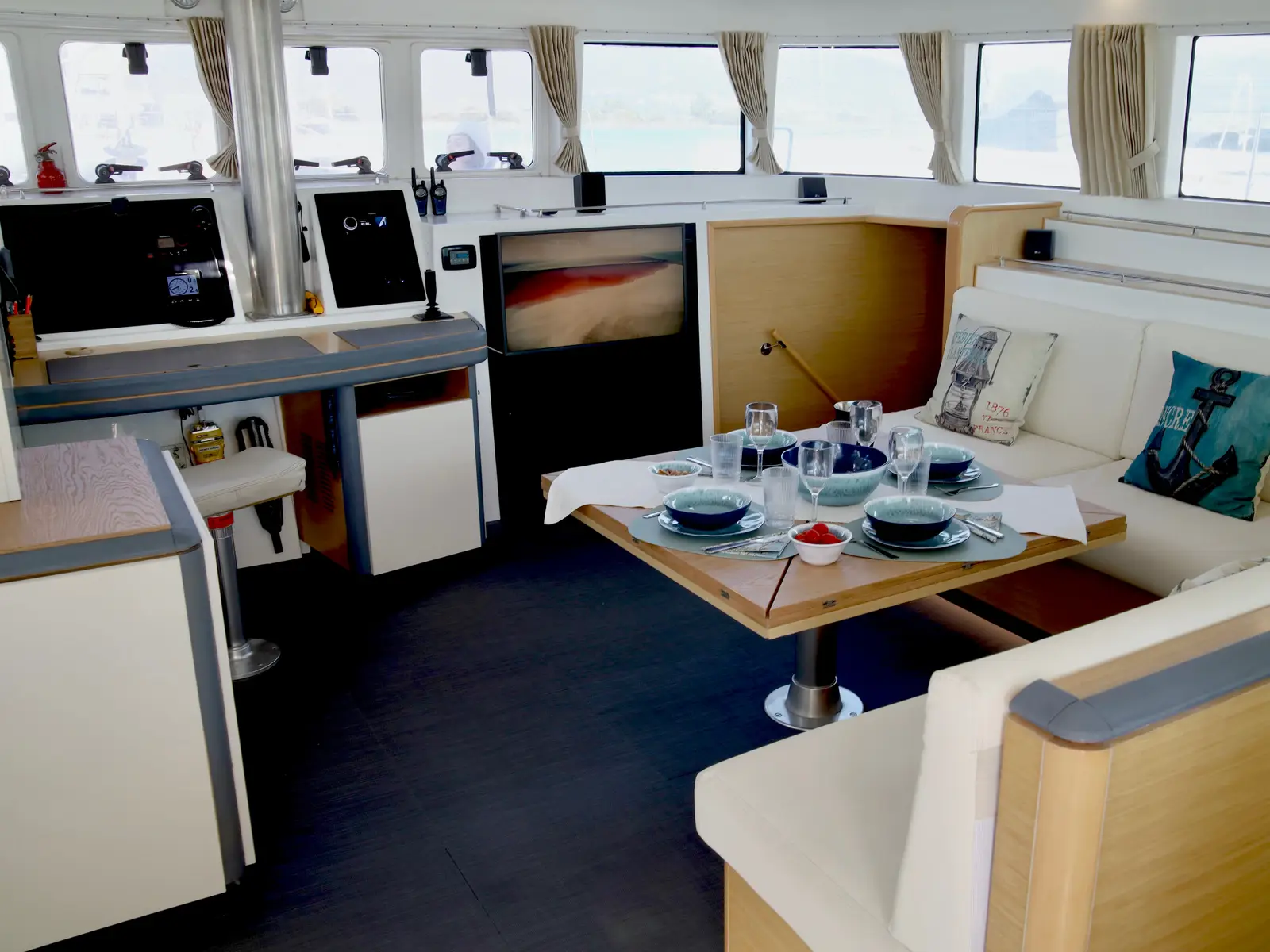 Infinity, Interior image