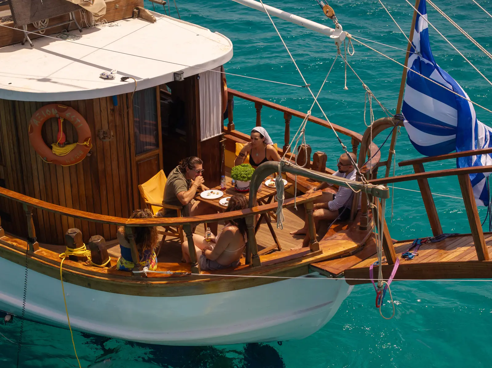 Athenian Cruiser, Foto 2