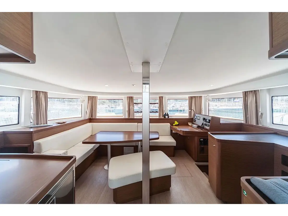 Frangy, Interior image