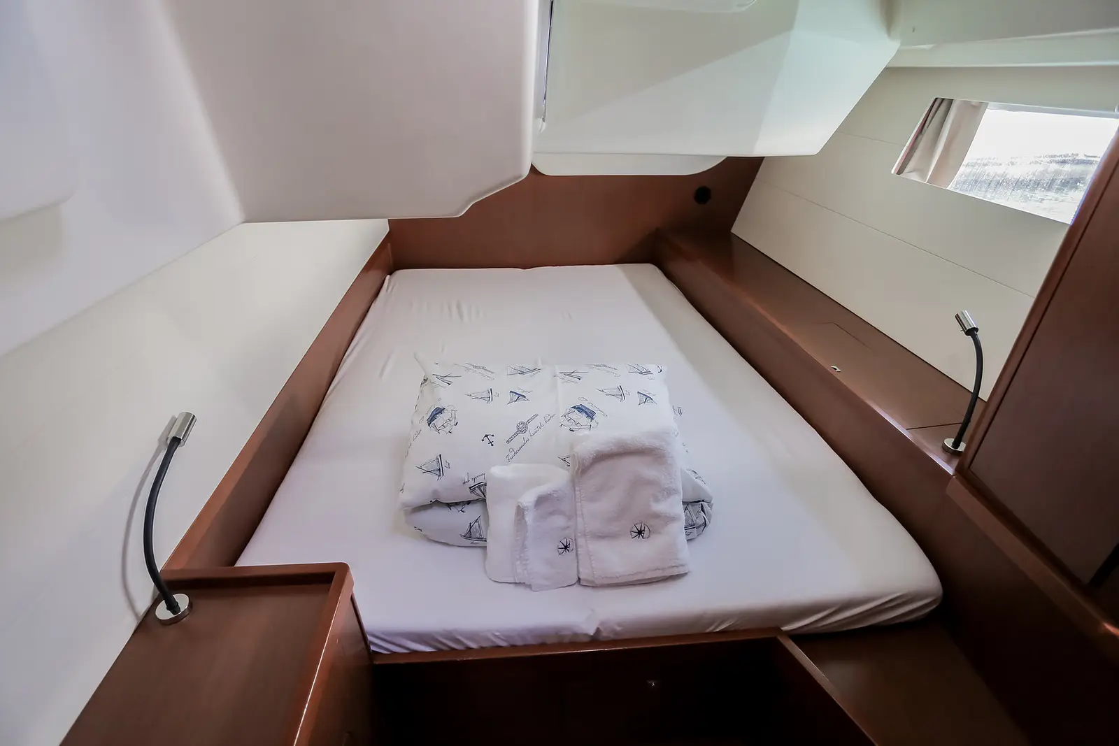Nabucco: Aft cabin #1 (Cabin Chrter - 2 pax) Fully Crewed, ALL EXPENSES, Foto 10
