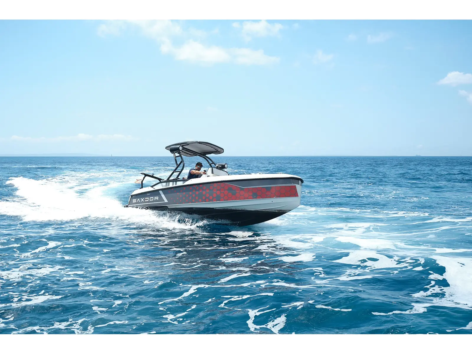 Mistral, Saxdor 200 Sport