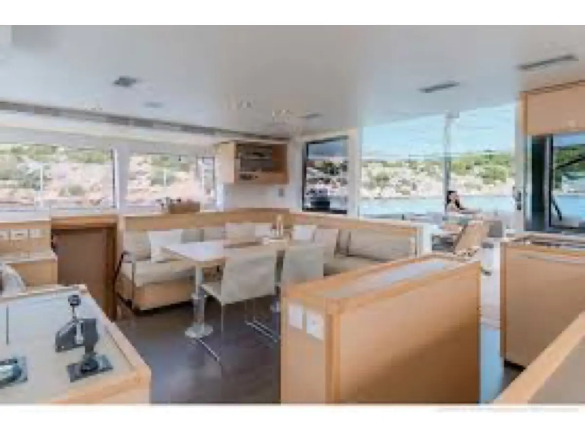 Adeia II - PREMIUM LINE, Interior image