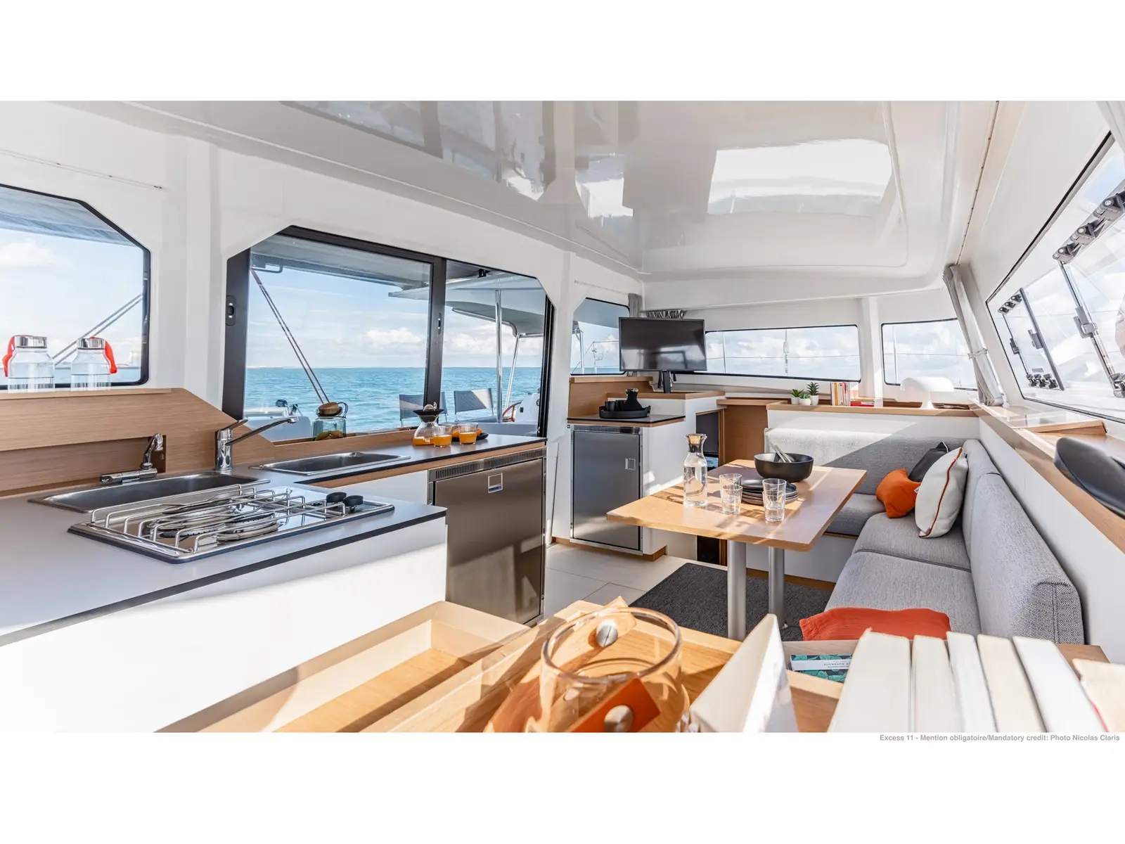 Teo & Kuzey, Interior image