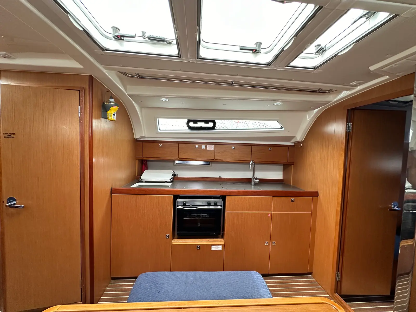S/Y Yvonne, Foto 2
