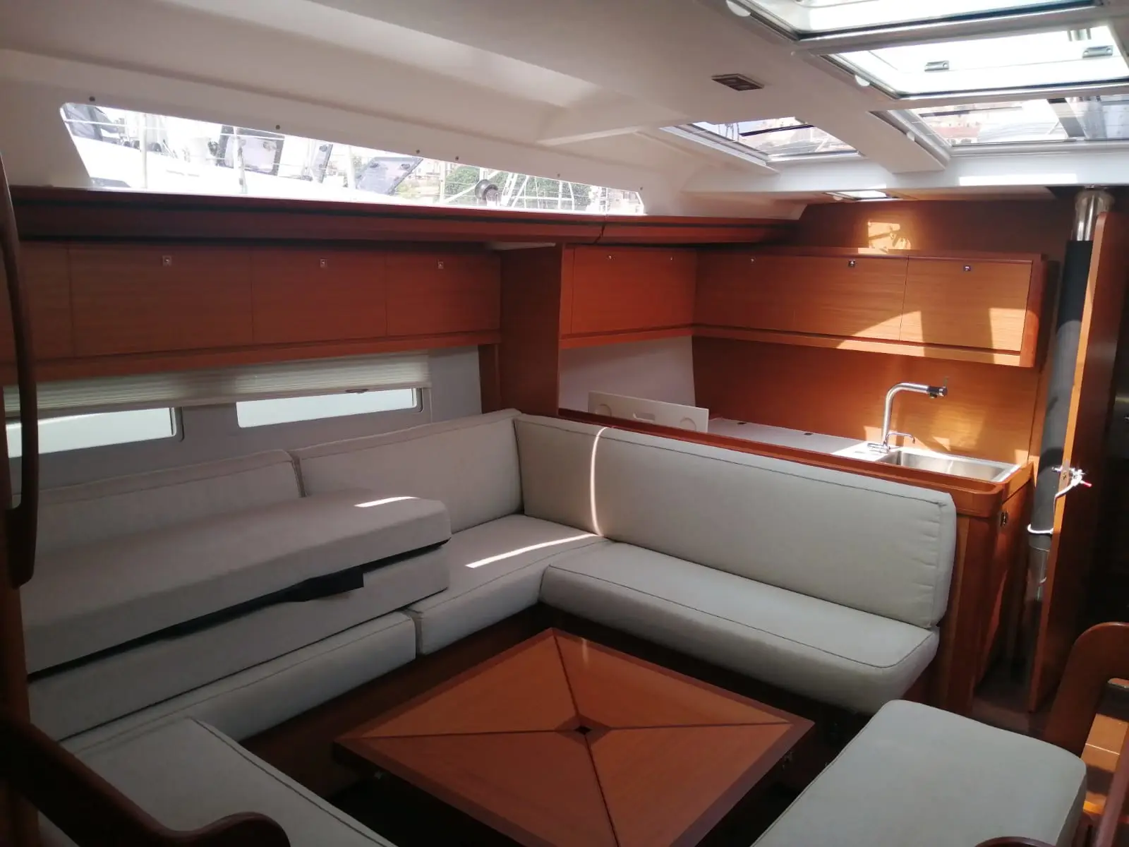 Alicudi, Interior image