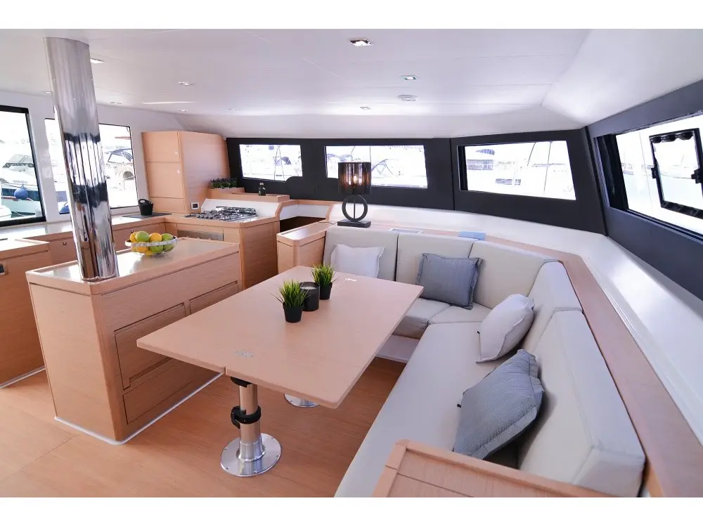 Paris (Dufour Catamaran 48), Interior image