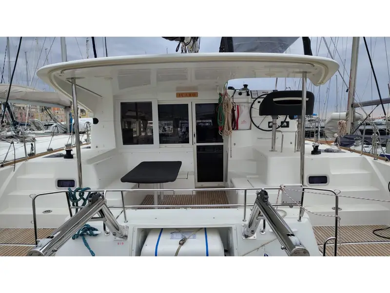 Icaro, Lagoon 40