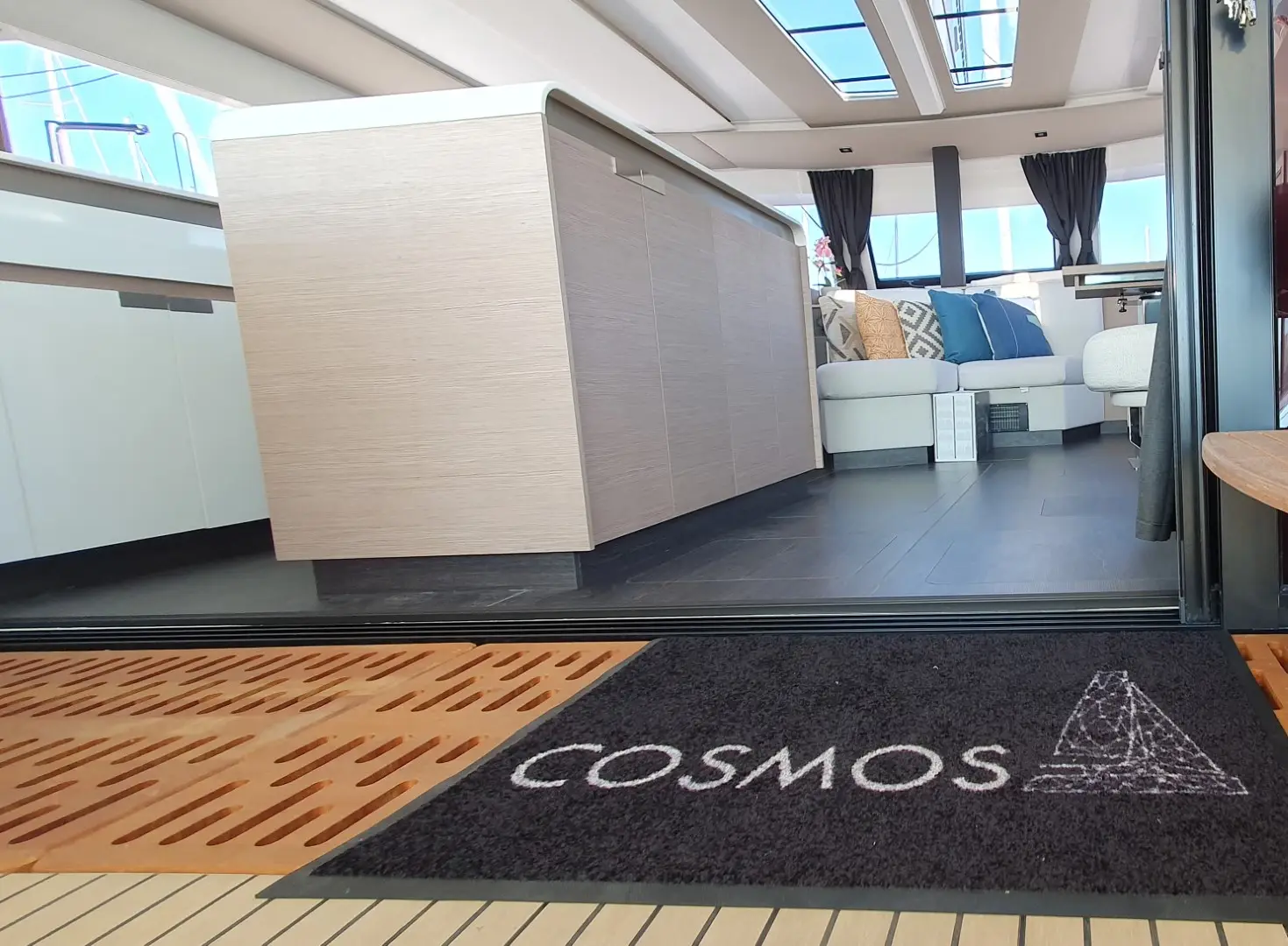 COSMOS, Foto 15