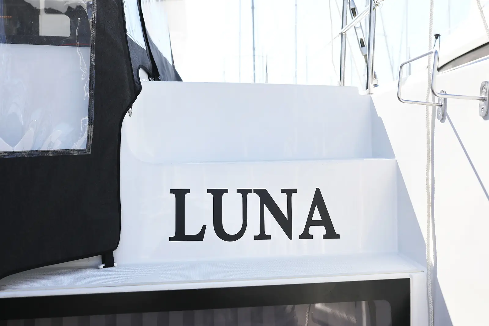 LUNA , Foto 26