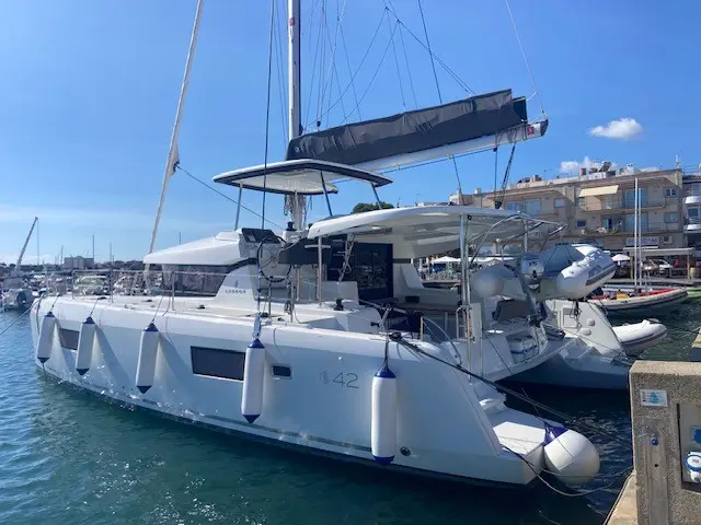 Parceval, Lagoon 42