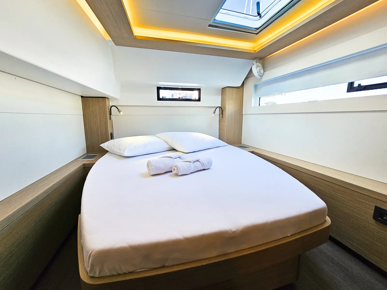 Galeb, cabin2