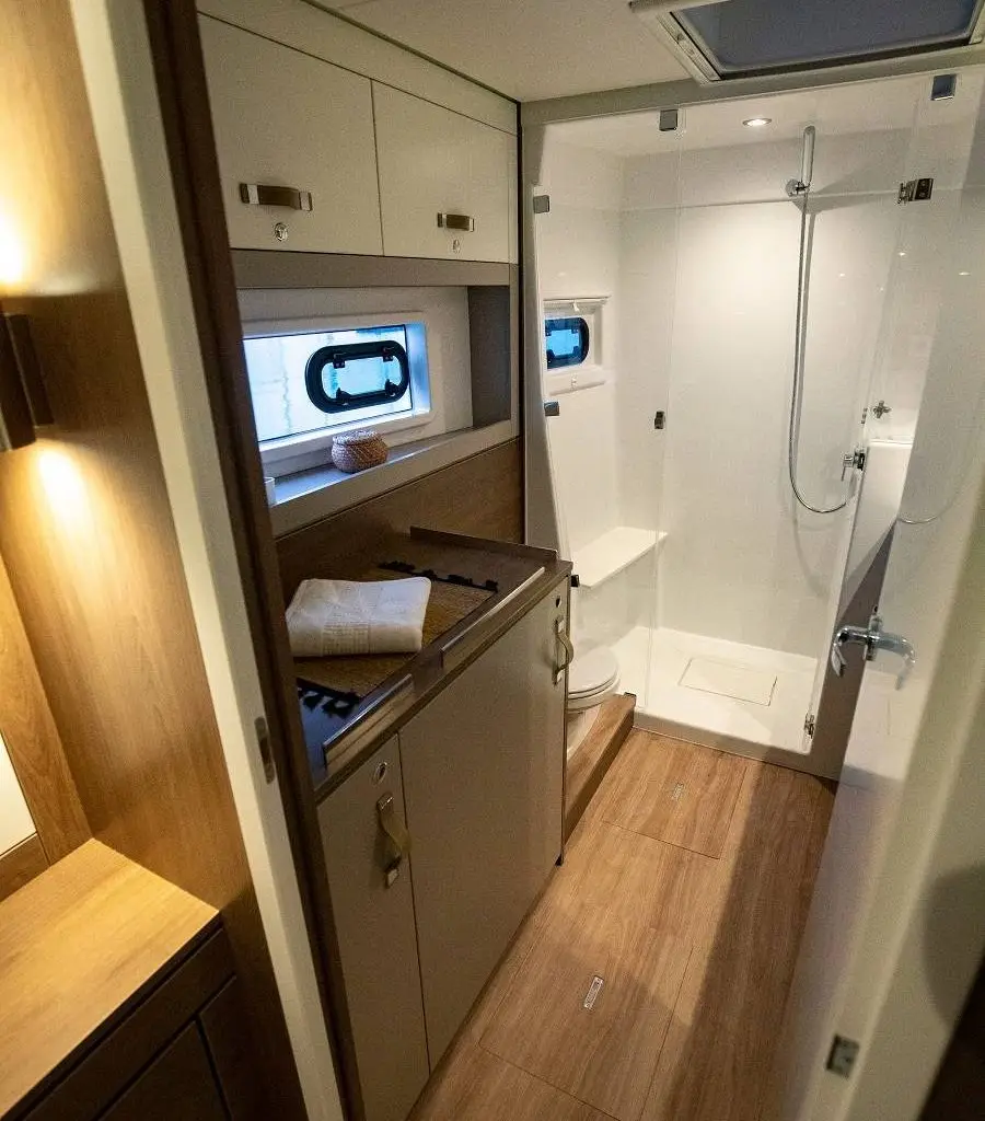 BLISS LUXURY CATAMARAN, Foto 13